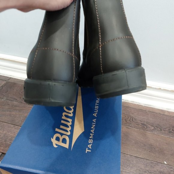 Blundstone 500 Elastic Sided V Cut Boots Stout Brown - Picture 8 of 10